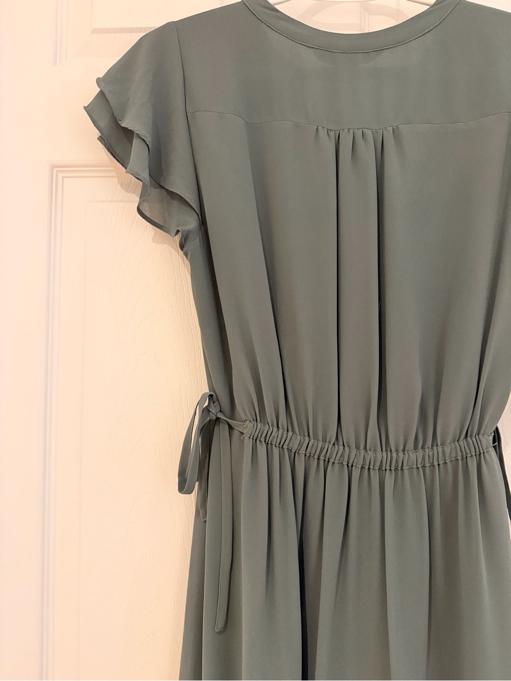 H&M Ruffled Sleeve Mini Dress - Picture 4 of 4